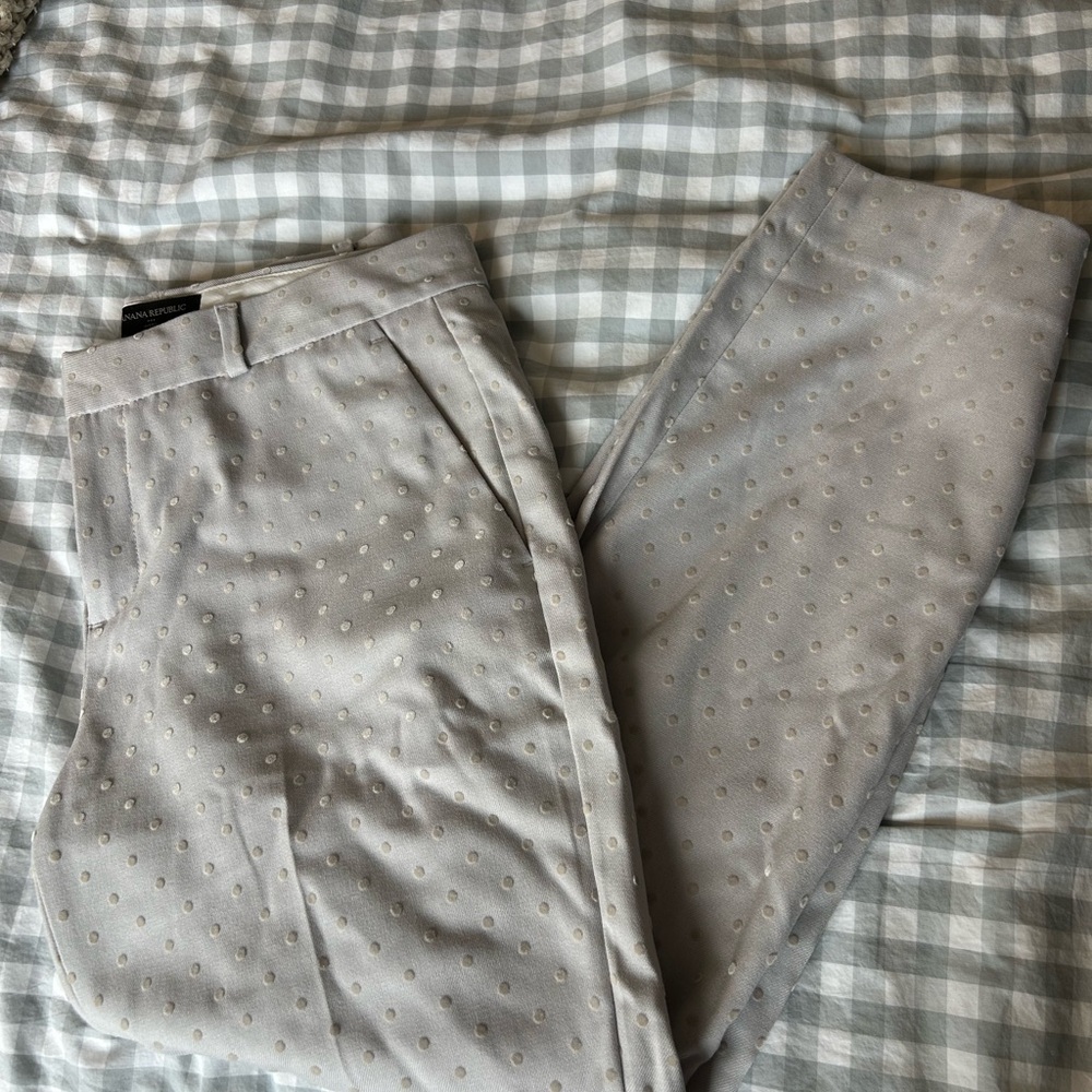 Banana Republic Avery Light Gray Polka Dot Dress Pants